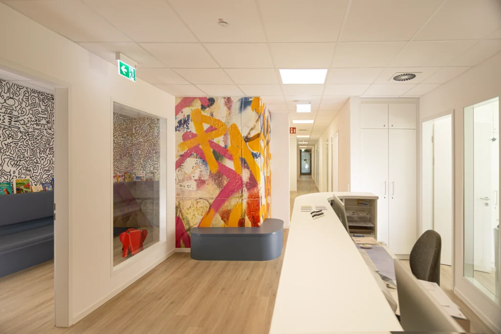 veit design projekt kinderärzte neckarau schaut stock praxisimpressionen